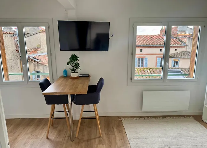 Trinite - Quartier Des Carmes Тулуза