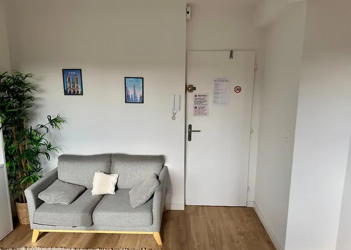 Trinite - Quartier Des Carmes *